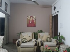 2 BHK + Extra Room Apartment For Sale in Alaknanda