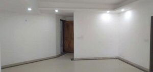 Room in 3 BHK Apartment at Aims Golf City, Sector 75 – for Rent