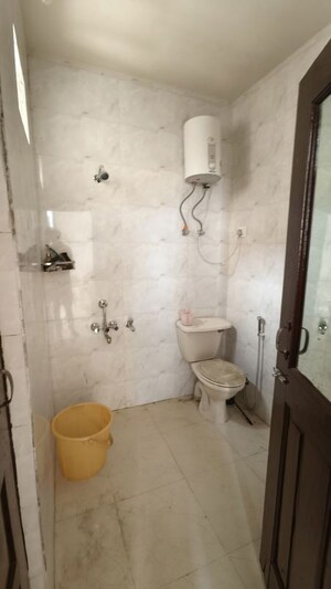 Bathroom in 1 RK Builder Floor at Palam Vihar Residents Association, Palam Vihar – for Rent