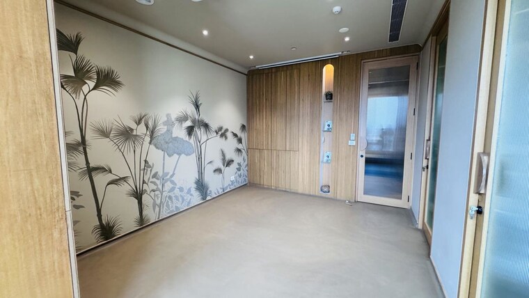 Room, one-lodha-place Commercial Office Space 780 Sq.Ft. In Lower Parel Mumbai 10556464