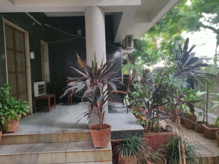 Balcony, banjara hills 4 Bedroom 4500 Sq.Ft. Independent House In Banjara Hills Hyderabad 10556486