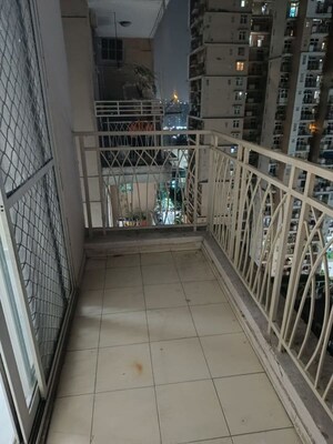 2 BHK Apartment For Rent in Mahagun Mywoods, Sector 16c Greater Noida