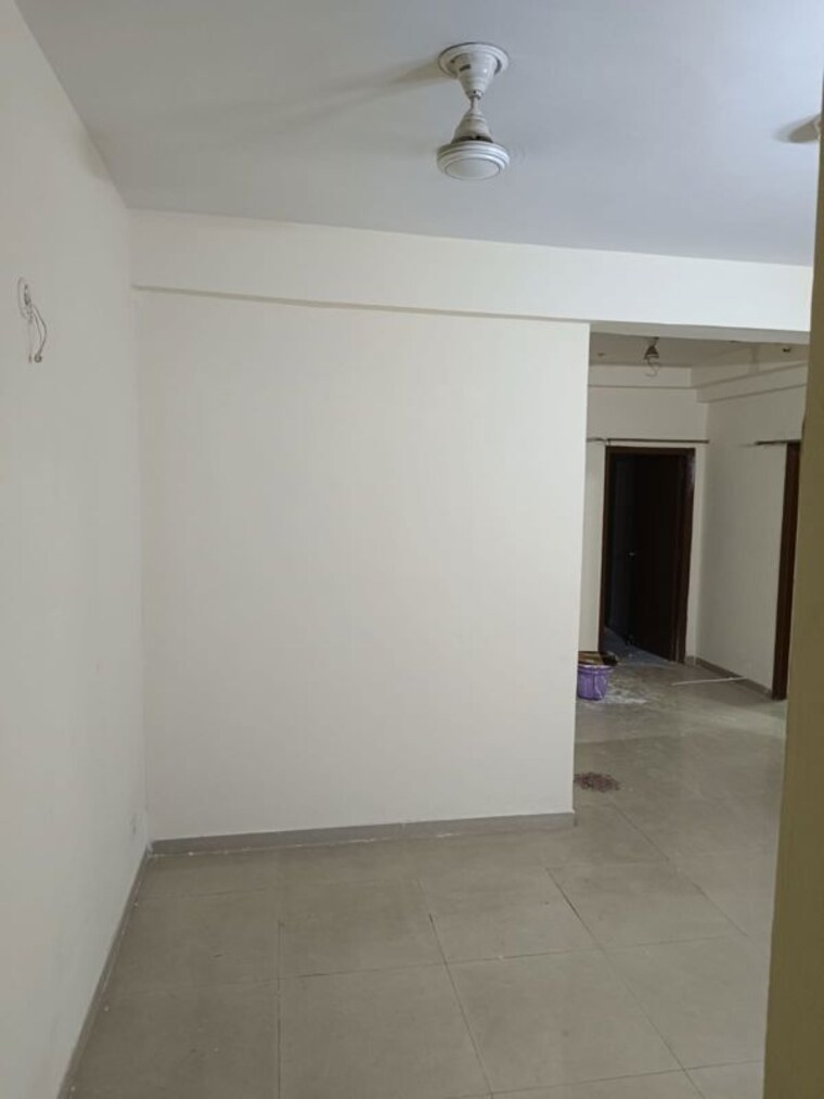 Room, mahagun-mywoods 2 Bedroom 935 Sq.Ft. Apartment In Sector 16c Greater Noida Greater Noida 10556493