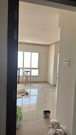 Room in 2 BHK Apartment at Puranik Rumah Bali, Ghodbunder Road – for Rent