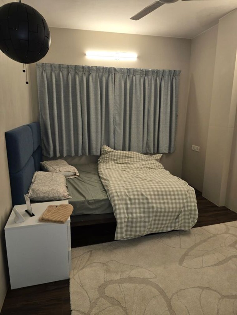 Bedroom, andheri west 2 Bedroom 900 Sq.Ft. Apartment In Andheri West Mumbai 10556512