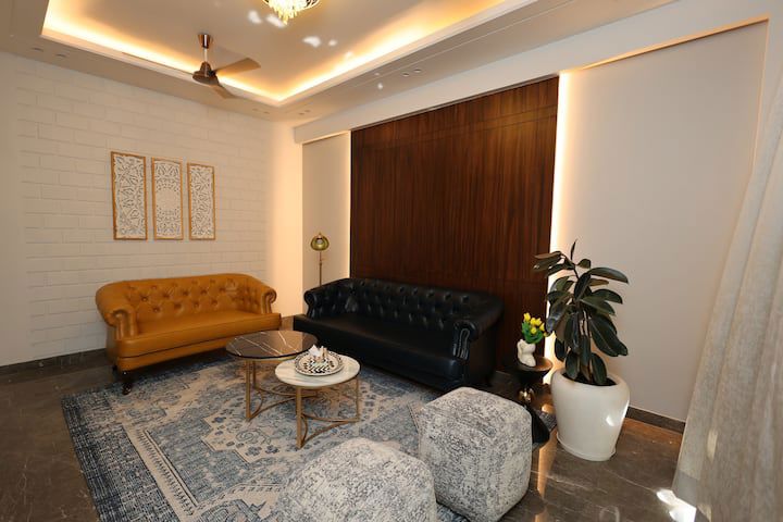 3 BHK + Prayer Room,Servant Room,Study Room,Extra Room,Basement,Store Room 1712 Sq.Ft. Builder Floor in Smart World Orchard