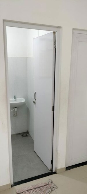 Bathroom in 1 BHK Apartment at Raymond Aashiyana, Vartak Nagar – for Rent