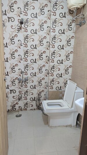 Bedroom in 1 RK Builder Floor at Vipul Square, Sushant Lok I – for Rent