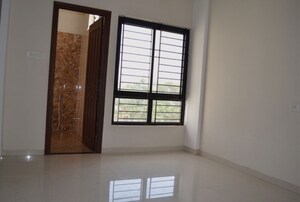 Room in 1 BHK Apartment at Raymond Aashiyana, Vartak Nagar – for Rent