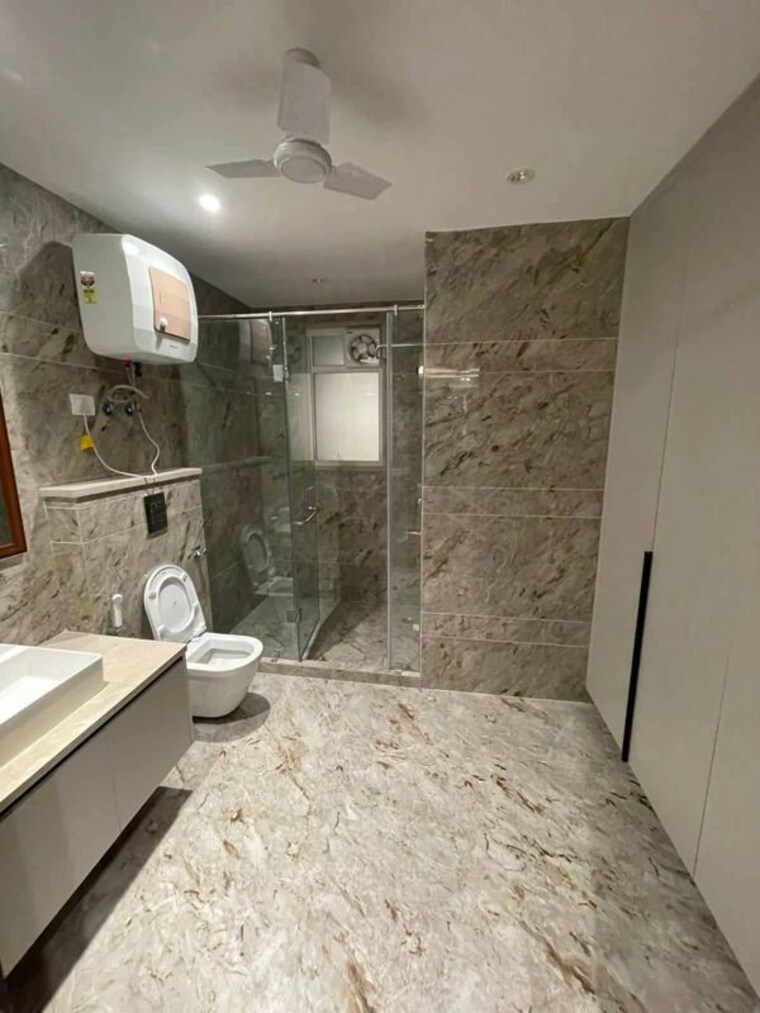 Kitchen, sector 62 3 Bedroom 1800 Sq.Ft. Builder Floor In Sector 62 Gurgaon 10556545