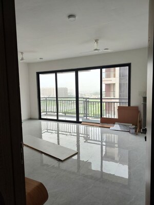 Room in 2 BHK Apartment at Dahin Nagar – for Rent