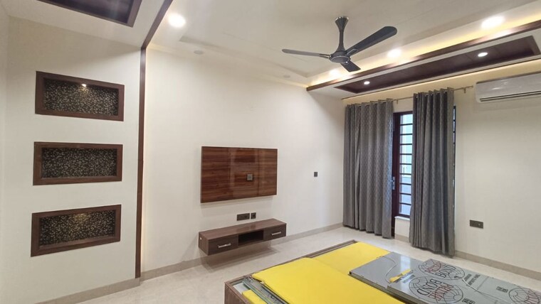 Bedroom, bptp-eden-estate 3 Bedroom 2475 Sq.Ft. Builder Floor In Sector 81 Faridabad 10556569