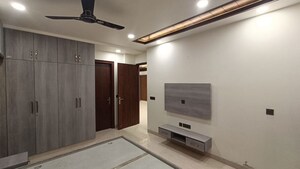 Furnished Amenities in 3 BHK Builder Floor at BPTP Eden Estate, Sector 81 – for Rent