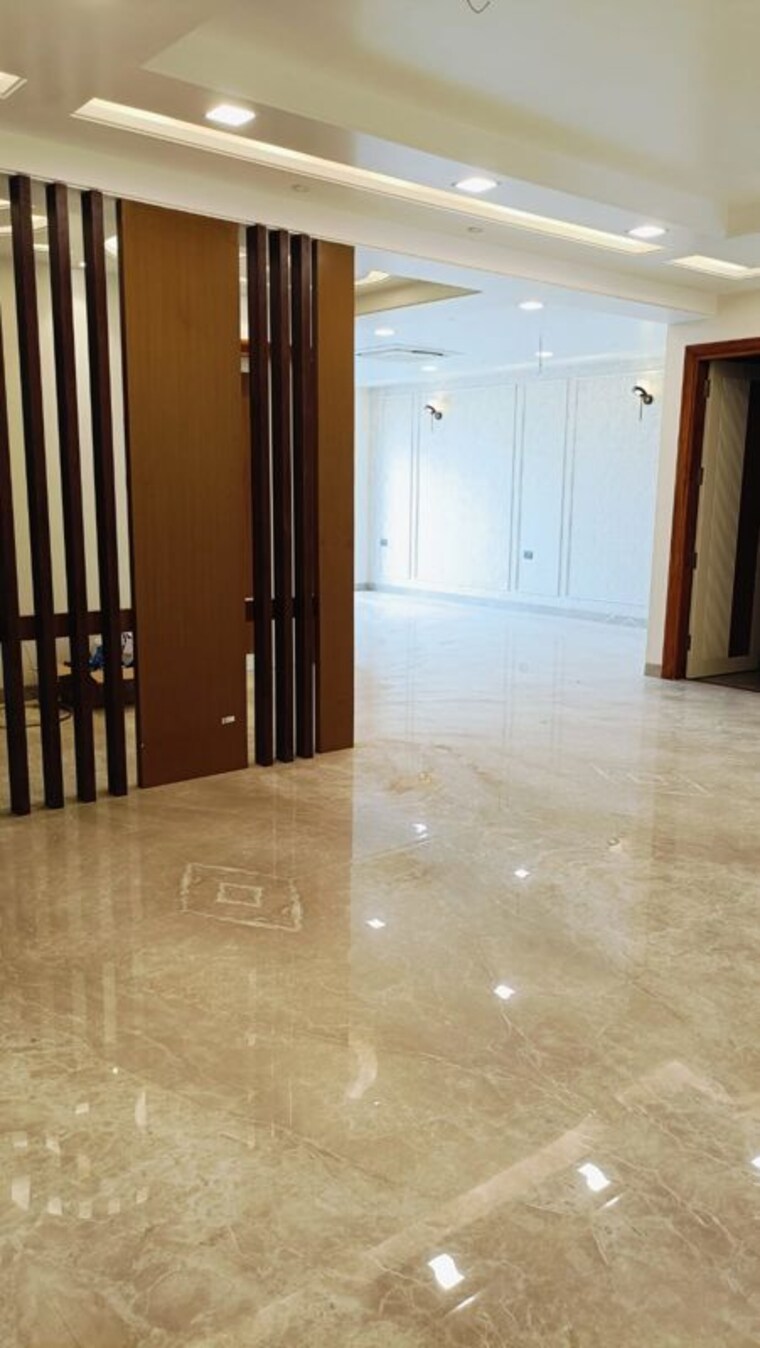 Room, bptp-eden-estate 3 Bedroom 2475 Sq.Ft. Builder Floor In Sector 81 Faridabad 10556569