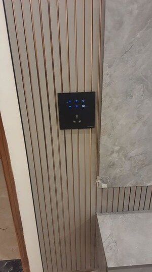 Building Lobby in 3 BHK Builder Floor at Sector 22 – for Rent