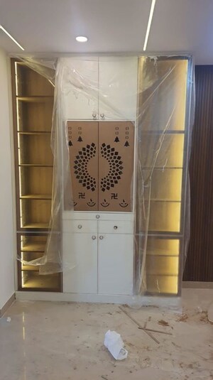 Building Lobby in 3 BHK Builder Floor at Sector 22 – for Rent