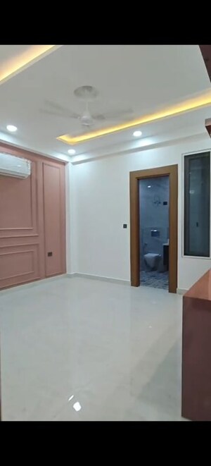 2 BHK Builder Floor For Sale in Indrapuram