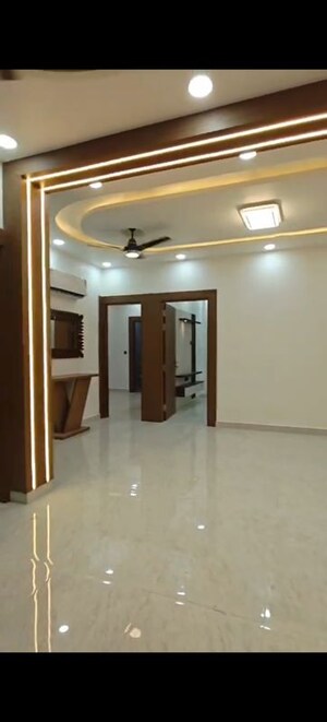 Room in 2 BHK Builder Floor at Indrapuram – for Sale