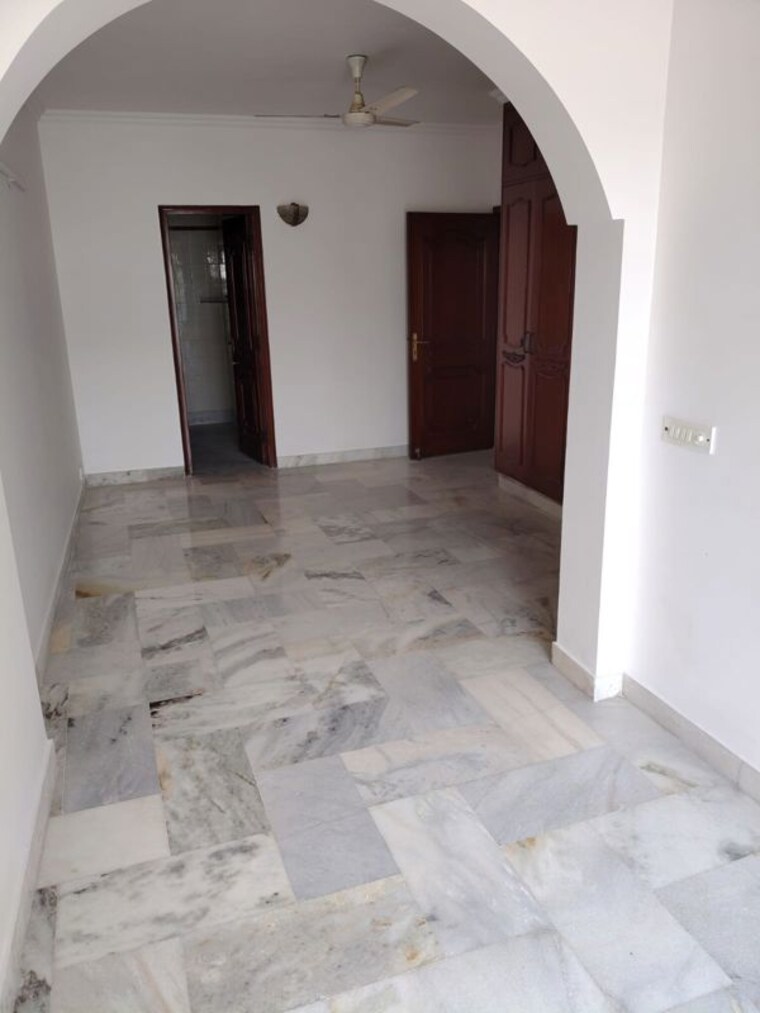 Room, greater kailash 3 Bedroom 2100 Sq.Ft. Builder Floor In Greater Kailash Delhi 10556606