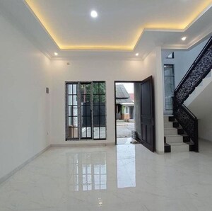 Room in 3 BHK Builder Floor at Sector 22 – for Rent