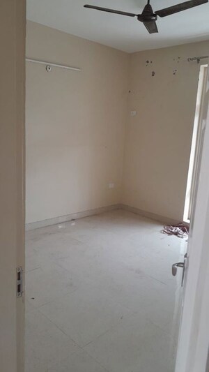Room in 3 BHK Builder Floor at TDI The Grand Retreat, Sector 88 – for Rent