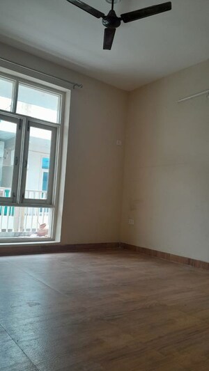 Room in 3 BHK Builder Floor at TDI The Grand Retreat, Sector 88 – for Rent