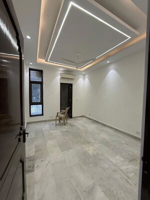 Room in 2 BHK Builder Floor at Kalkaji – for Rent