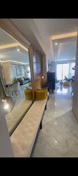 Living Room in 6+ BHK Apartment at Cuffe Parade – for Sale