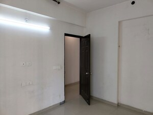 Room in 2 BHK Apartment at Prateek Grand City, Siddharth Vihar – for Rent