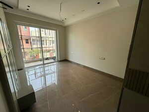 3 BHK Builder Floor For Rent in Sector 21