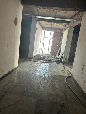 Team Area in  Shop at Pallavpuram – for Sale