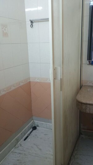  2 BHK Builder Floor at East Of Kailash – for Rent