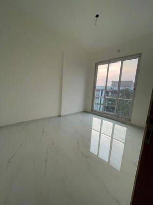 Room in 3 BHK Apartment at Santacruz West – for Sale