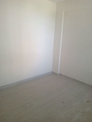 Room in 1 BHK Apartment at Signature Global Signum 107, Sector 107 – for Rent