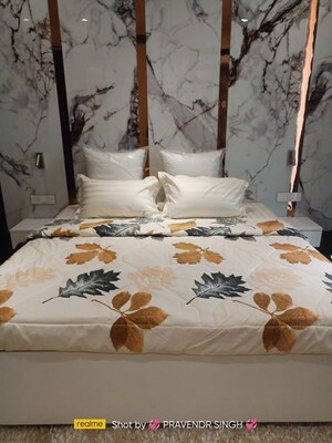 Room in 3 BHK Builder Floor at Sector 65 – for Sale