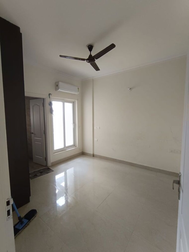 Room, shree-vardhman-victoria 3 Bedroom 1780 Sq.Ft. Apartment In Sector 70 Gurgaon 10556751