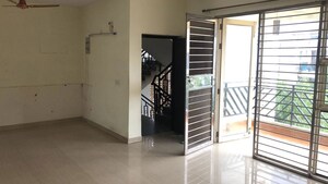 Room in 3 BHK Builder Floor at BPTP Parkland Pride, Sector 77 – for Rent