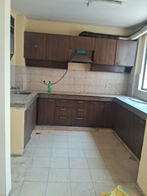 Kitchen in 3 BHK Builder Floor at BPTP Parkland Pride, Sector 77 – for Rent