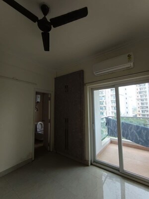 Room in 3 BHK Apartment at Shree Vardhman Victoria, Sector 70 – for Rent