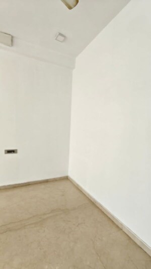 Room in 2 BHK Apartment at Omkar Alta Monte, Malad East – for Rent