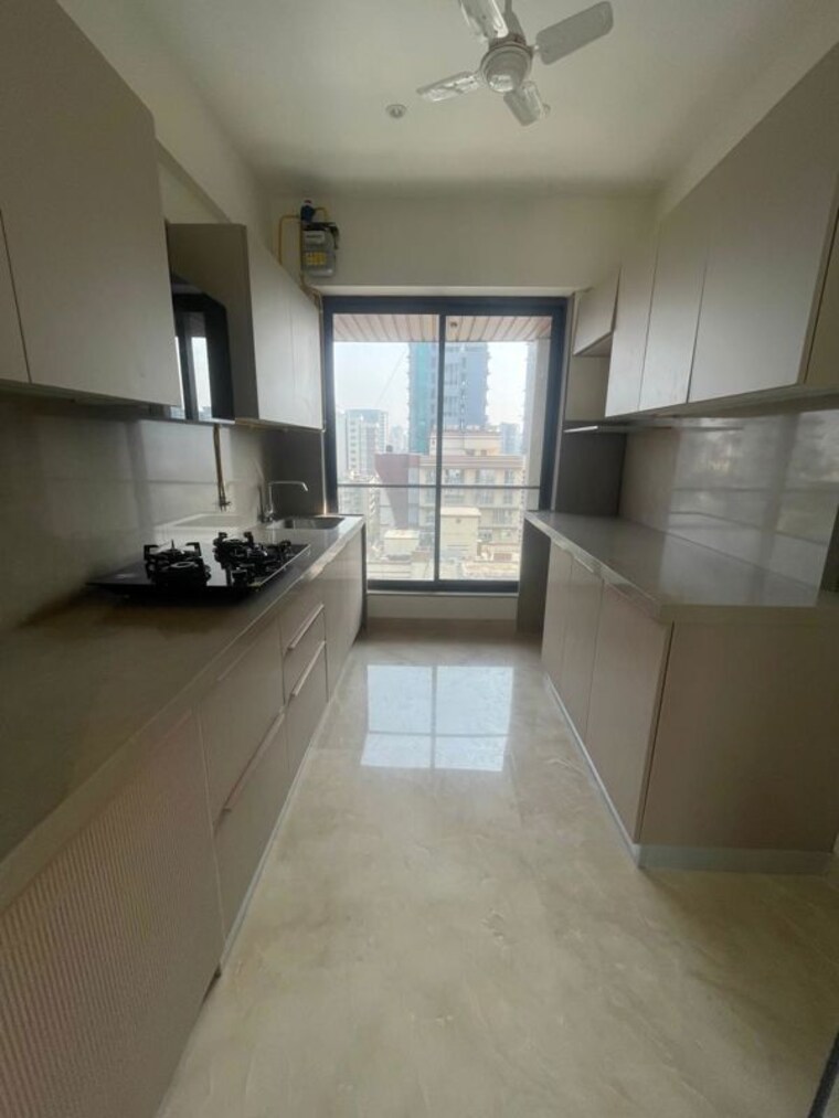 Kitchen, bandra west 3 Bedroom 955 Sq.Ft. Apartment In Bandra West Mumbai 10556746