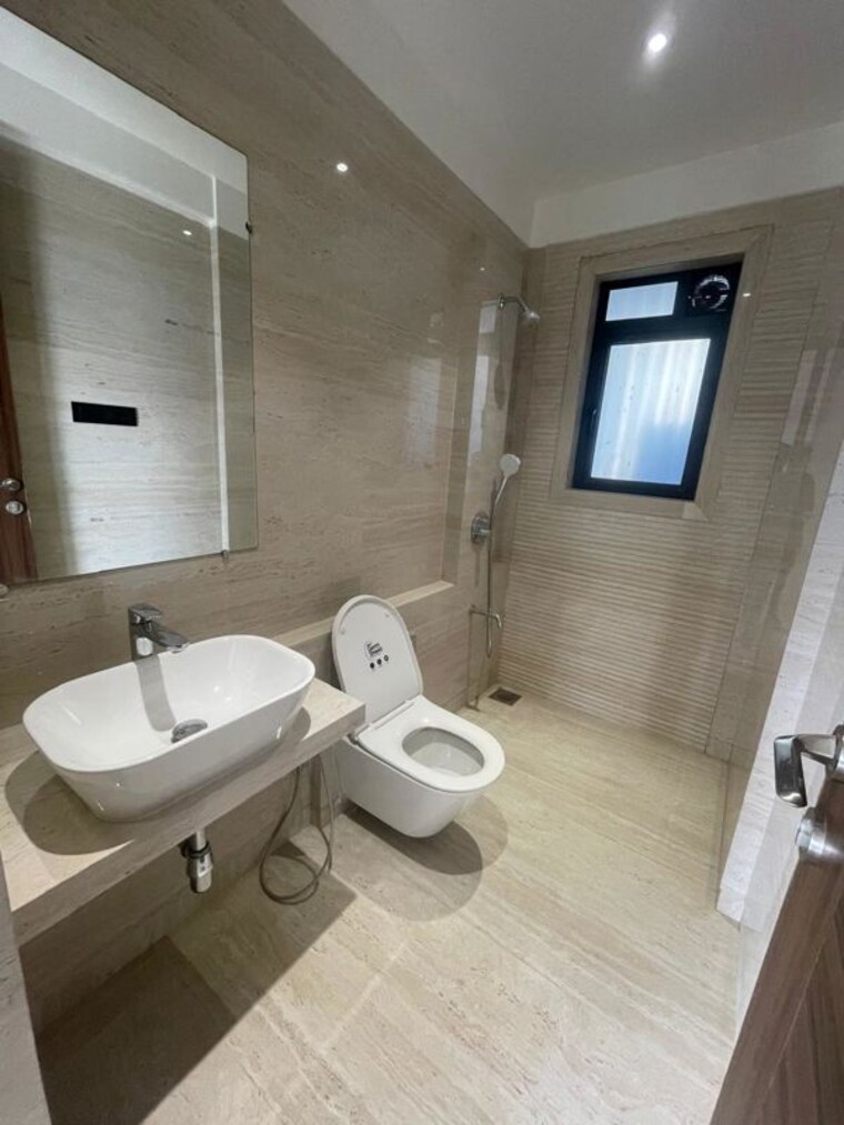 Bathroom, bandra west 3 Bedroom 955 Sq.Ft. Apartment In Bandra West Mumbai 10556746