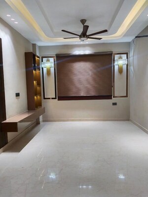 3 BHK Builder Floor For Rent in Sector 21