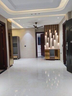 Living Room in 3 BHK Builder Floor at Sector 21 – for Rent