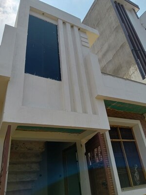 1 BHK Independent House For Sale in Budheshwar