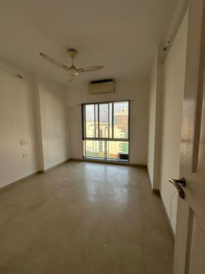 Room in 2 BHK Apartment at Divine Aspen Garden, Goregaon East – for Rent