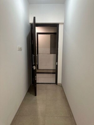 Room in 2 BHK Apartment at Divine Aspen Garden, Goregaon East – for Rent