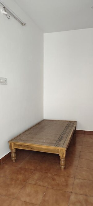 1 BHK Builder Floor For Rent in Halasuru