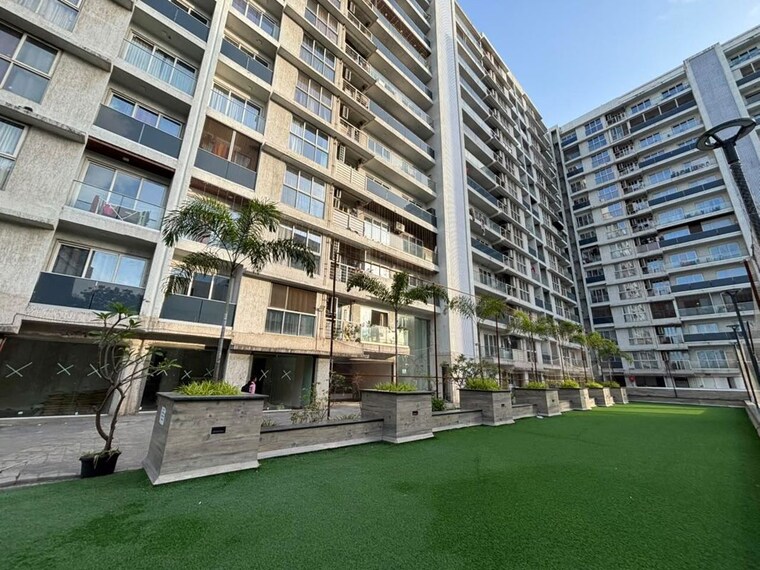 Exterior View, dudhawala-proxima-residences 1 Bedroom 720 Sq.Ft. Apartment In Andheri East Mumbai 10556804