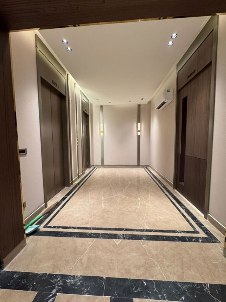 undefined, sector 121 5 Bedroom 3700 Sq.Ft. Apartment In Sector 121 Mohali 10556824